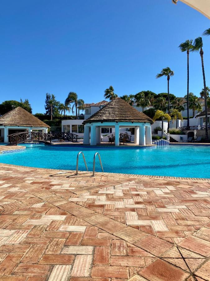 Beautiful Apartment For Rent In Quinta Do Lago With Excellent Resort Facilities Close To Lake And Beach. מראה חיצוני תמונה
